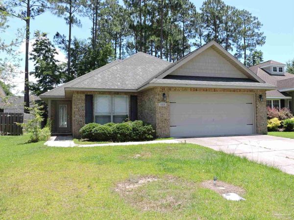 6060 Dunridge Dr, Pace, FL 32571