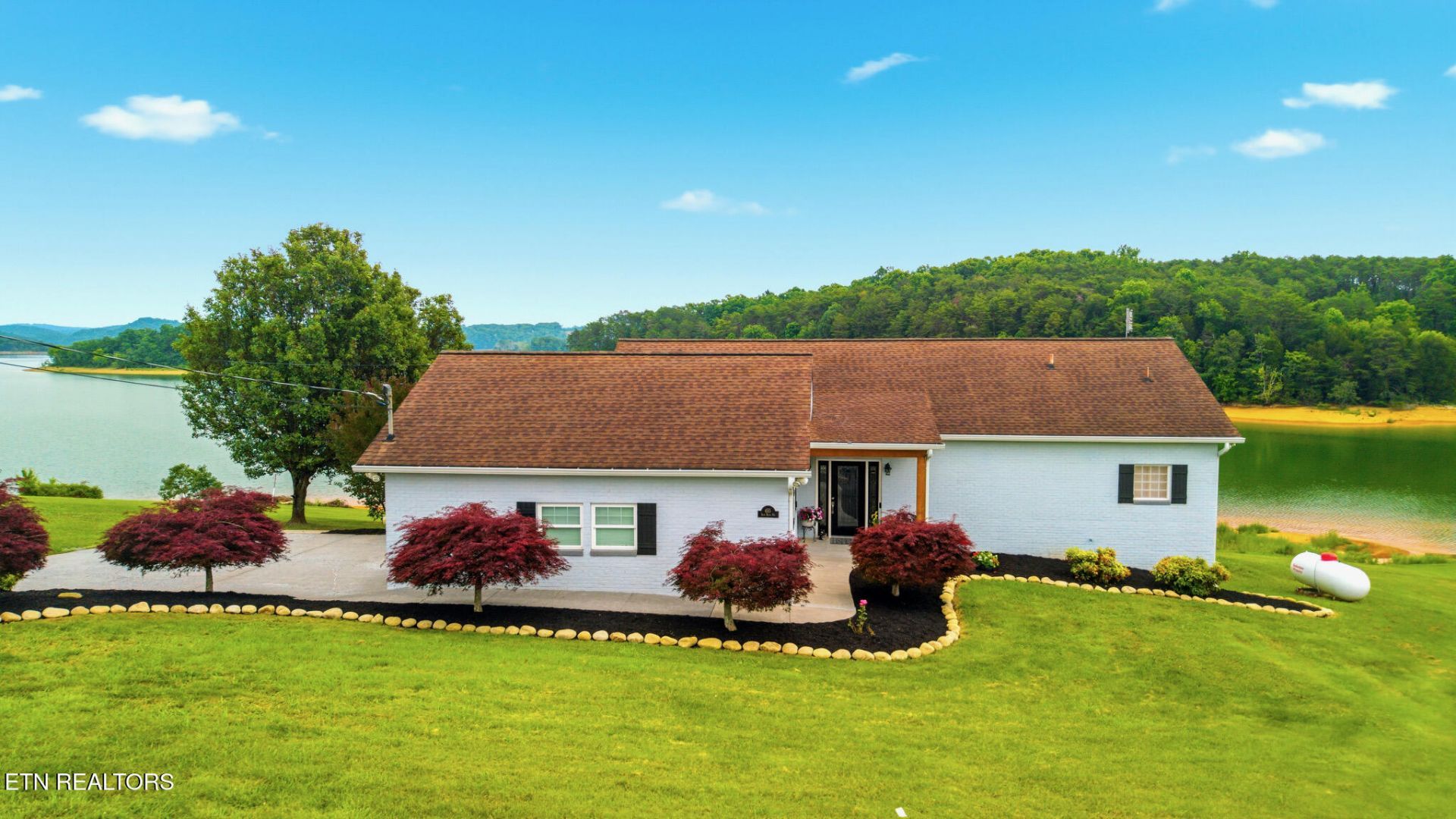 455 Sam Heim Rd, Rutledge, TN 37861 Main Photo