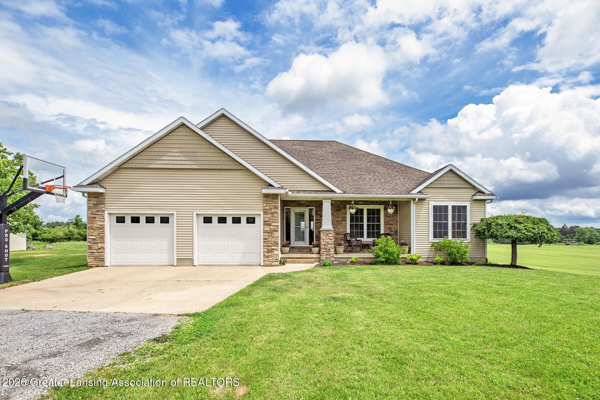 7729 S Airport Road, Dewitt, MI 48820 Main Photo