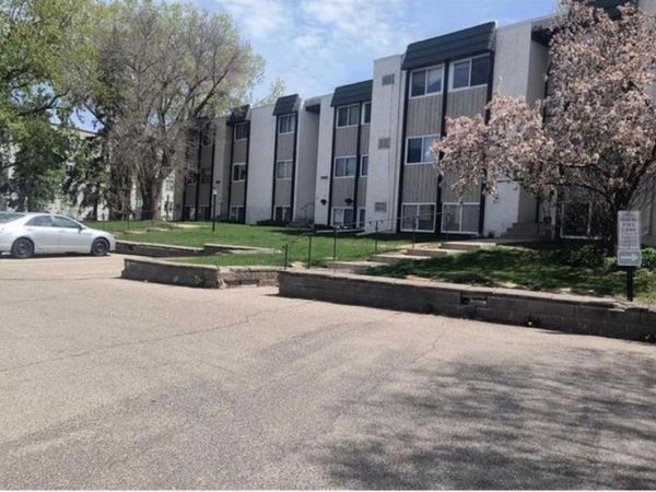 12822 Nicollet Avenue, Unit 302, Burnsville, MN 55337