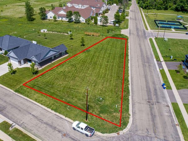 2103 Primrose Lane , Faribault, MN 55021