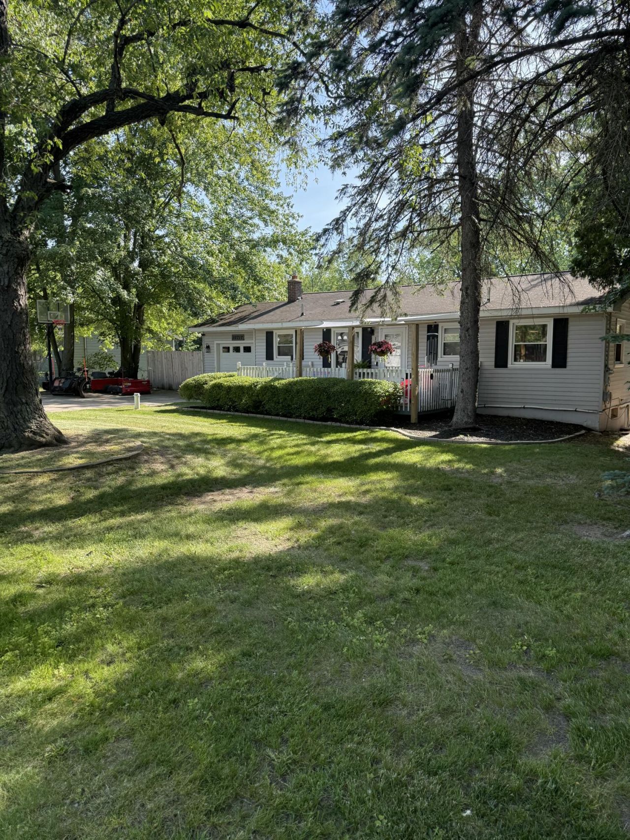 10717 Alpine Avenue Nw, Sparta, MI 49345 Main Photo