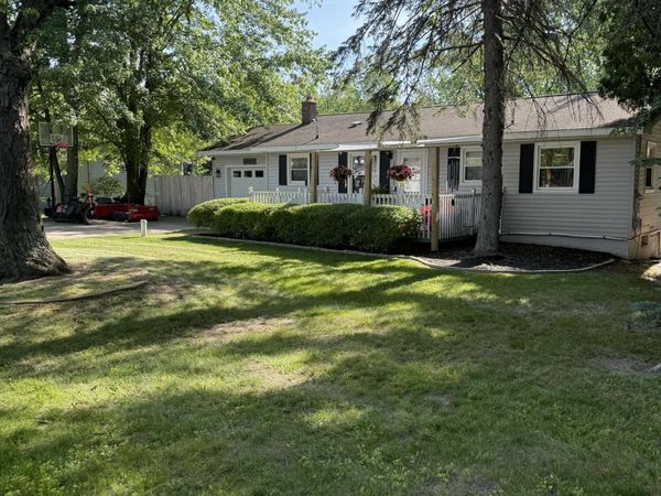 10717 Alpine Avenue NW, Sparta, MI 49345