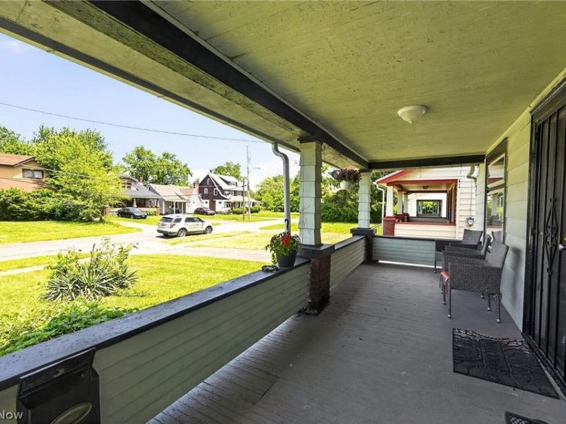 347 E Judson Avenue, Youngstown, OH 44507 Photo 3