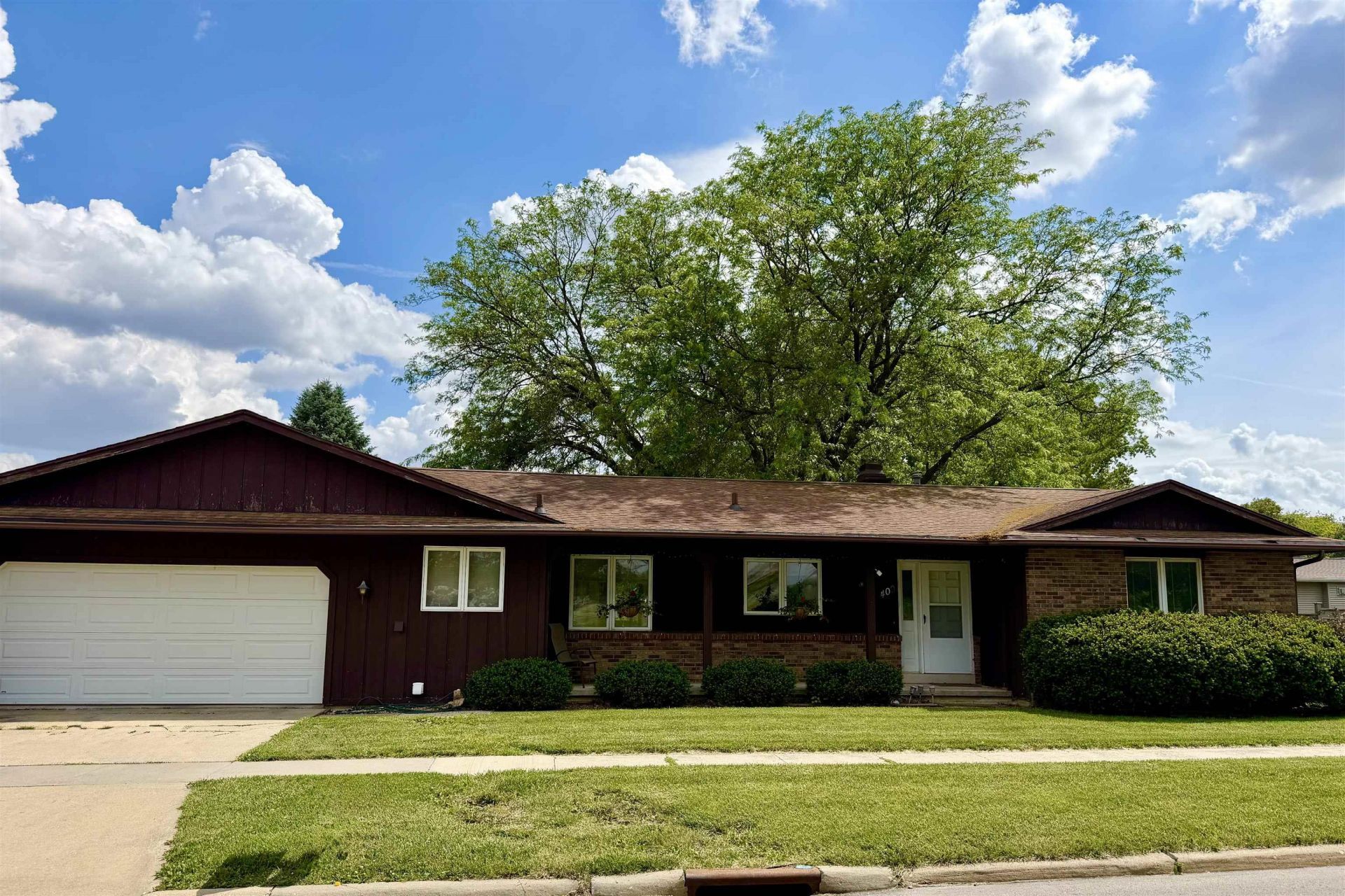 409 & 806 Rachael & Nancy , Waterloo, IA 50701 Main Photo