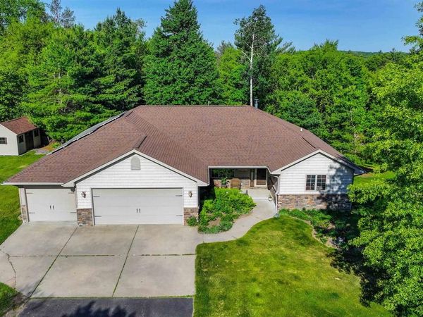 E3093 HIGH POINT RIDGE DRIVE, Waupaca, WI 54981