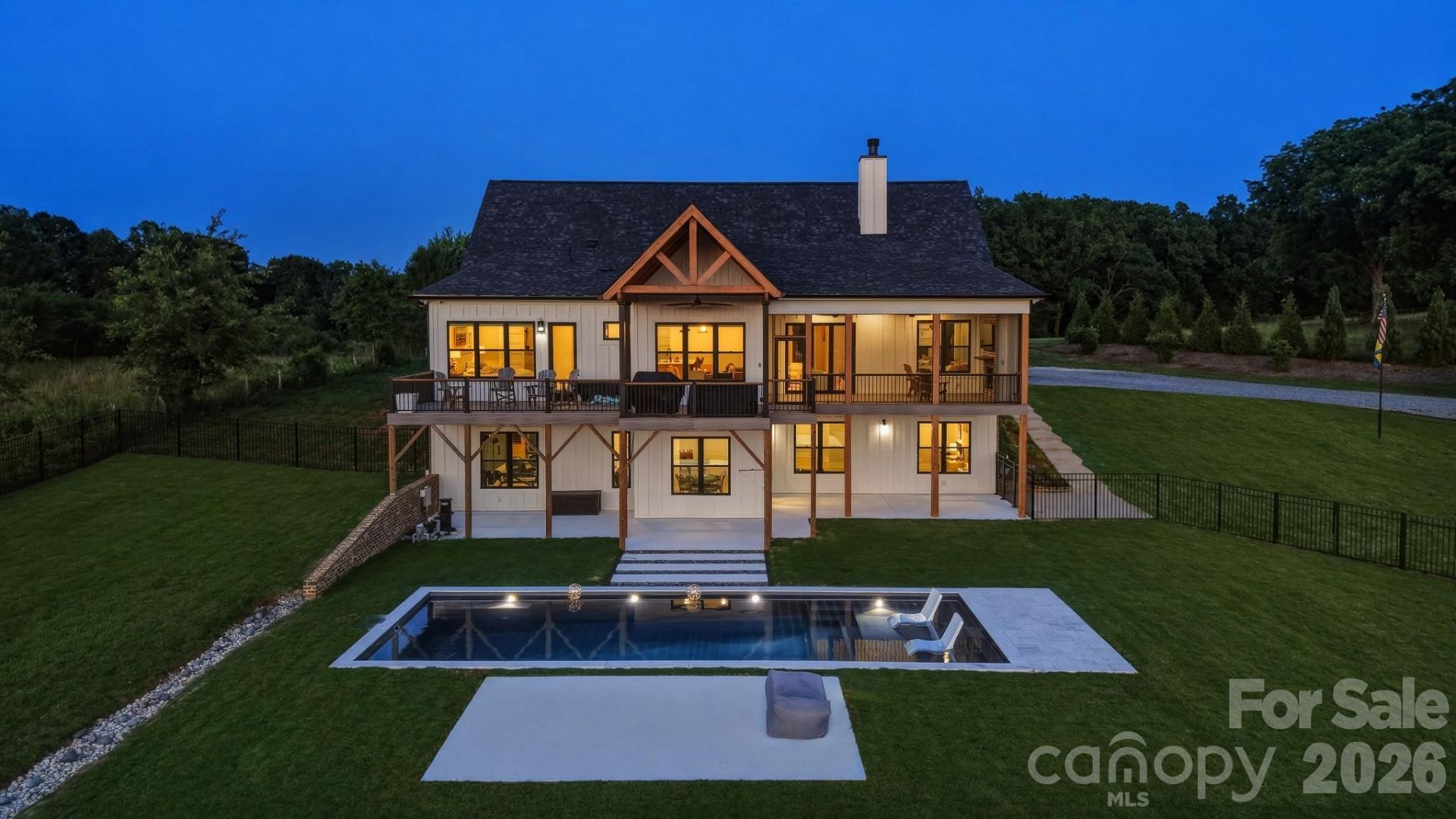 2322 Moss Farm Road, Hickory, NC 28602 Main Photo