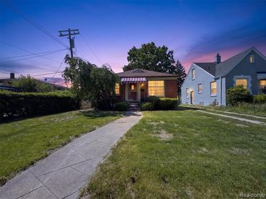 11529 Roxbury Street, Detroit, MI 48224