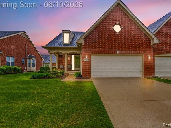 19322 Linwood Drive, Clinton Twp, MI 48038