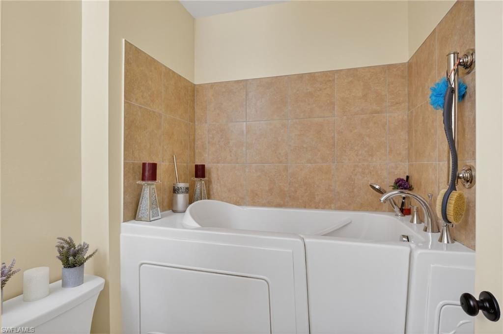22656 Fountain Lakes Blvd, Estero, FL 33928 Photo