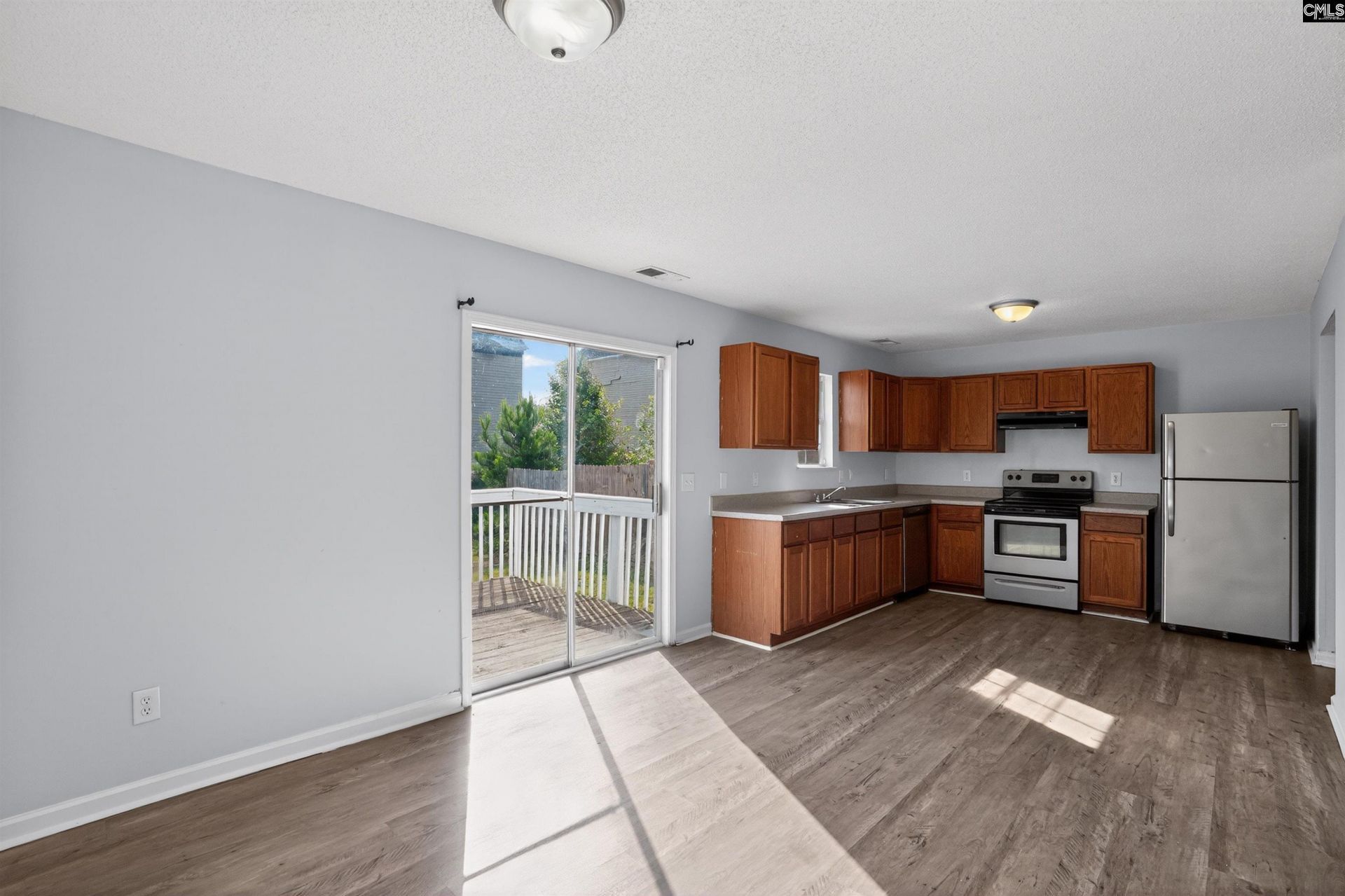 305 Curvewood Road  Photo 17