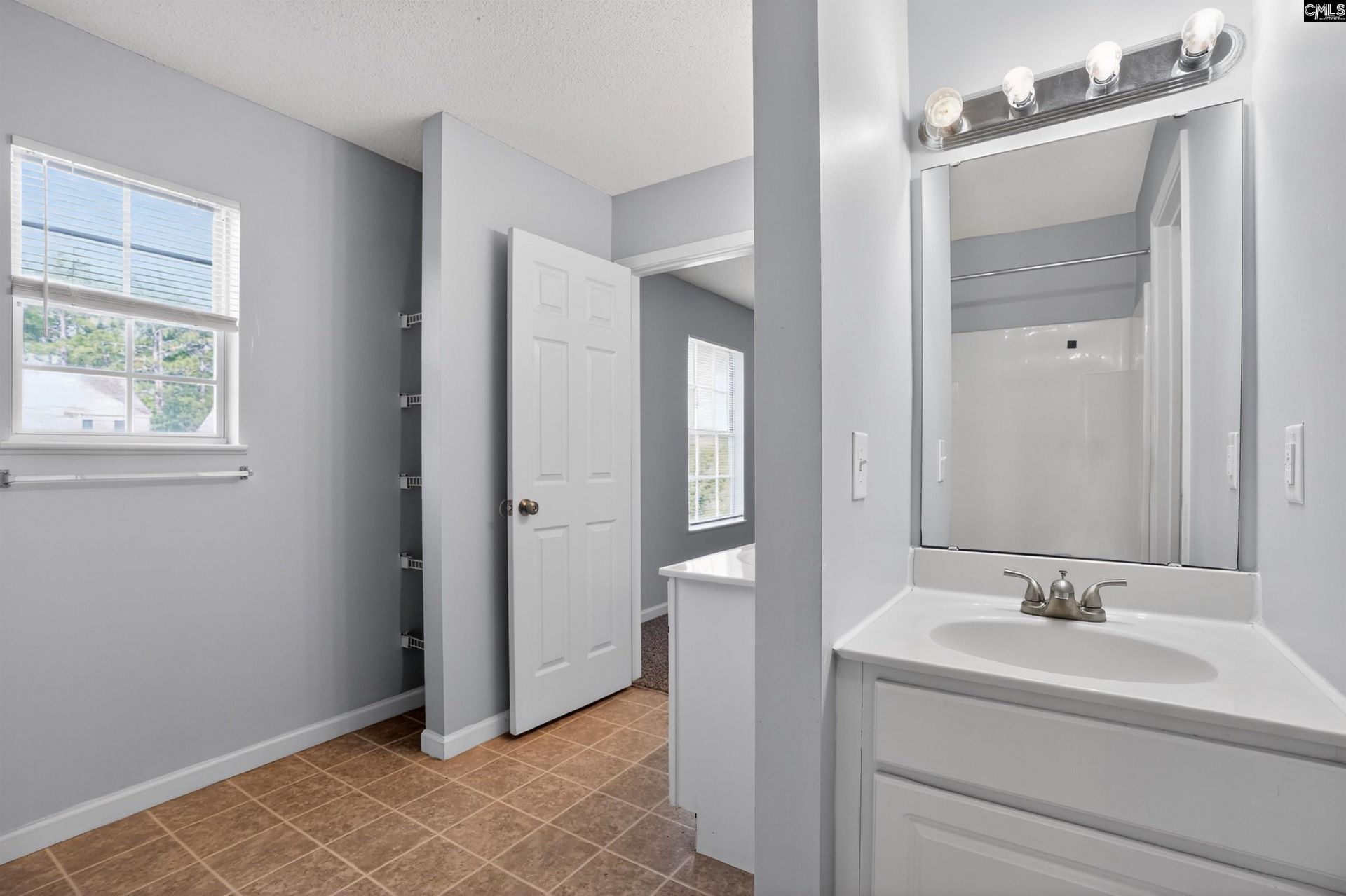 305 Curvewood Road  Photo 26