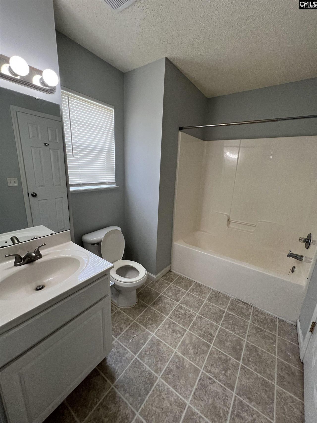 305 Curvewood Road  Photo 5