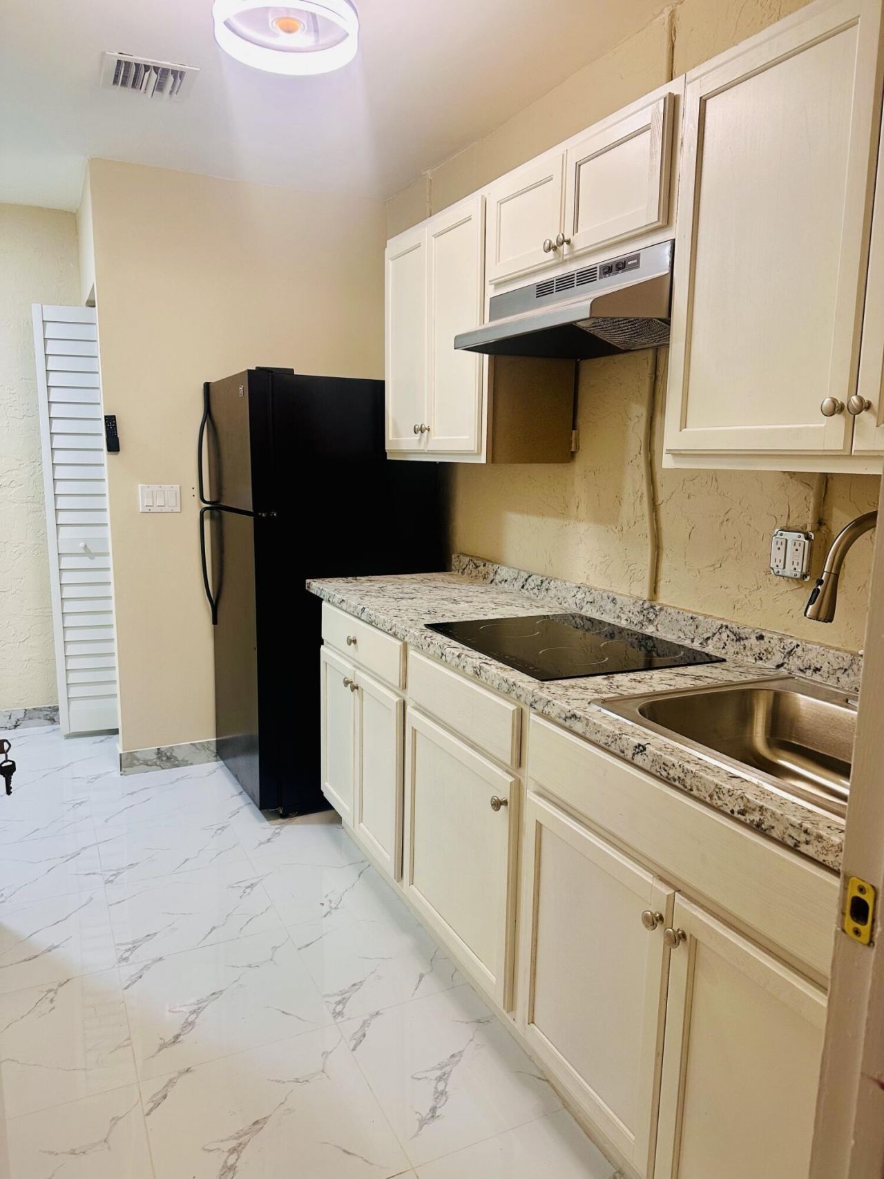 6245 Saxon Boulevard, West Palm Beach, FL 33417 Photo