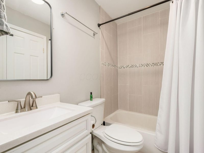3869 Gilroy Road, Columbus, OH 43227 Photo 21