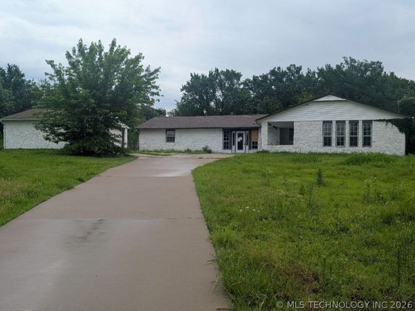 156 County Road 3237 , Bartlesville, OK 74003