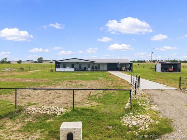 8608 Ward Ranch Road , Marietta, OK 73448