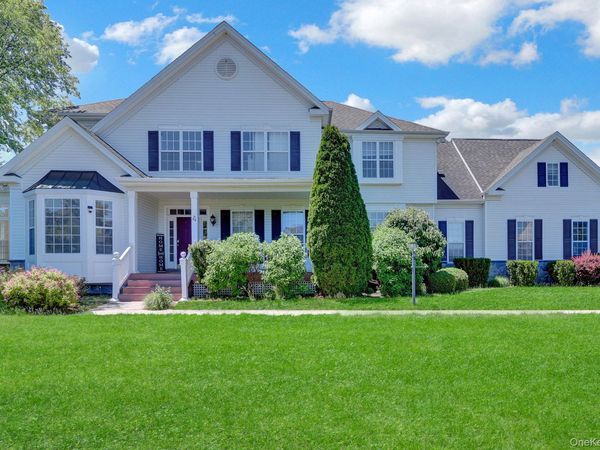 66 Canterbury Drive, Wading River, NY 11792
