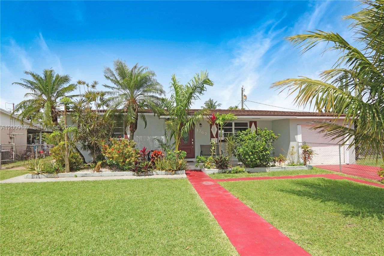 1762 NW 8th Ave , Homestead, FL 33030 Photo