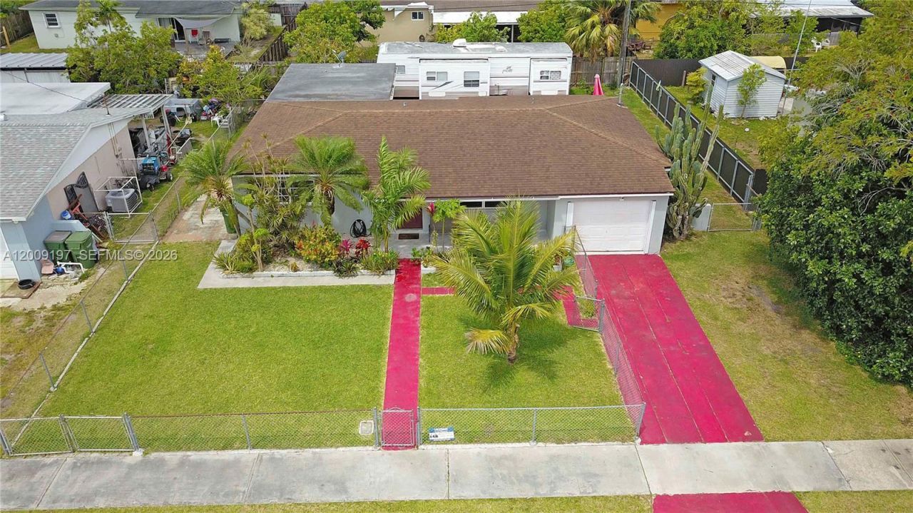 1762 NW 8th Ave , Homestead, FL 33030 Photo