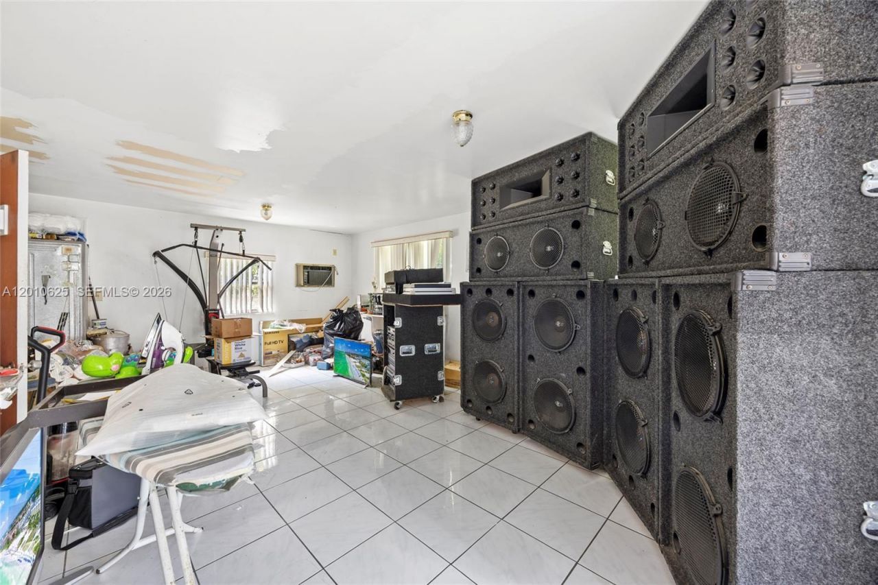 1831 Hiltonia Cir , West Palm Beach, FL 33407 Photo