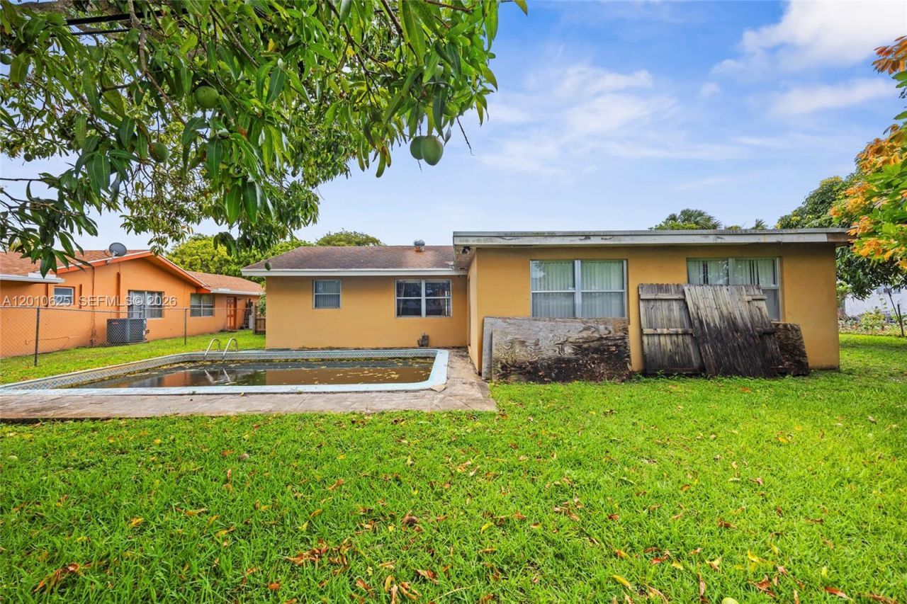 1831 Hiltonia Cir , West Palm Beach, FL 33407 Photo
