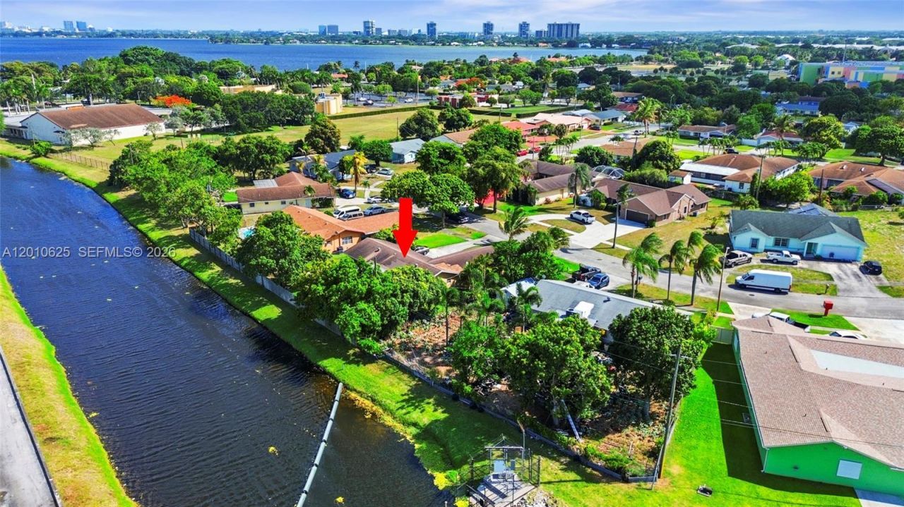 1831 Hiltonia Cir , West Palm Beach, FL 33407 Photo