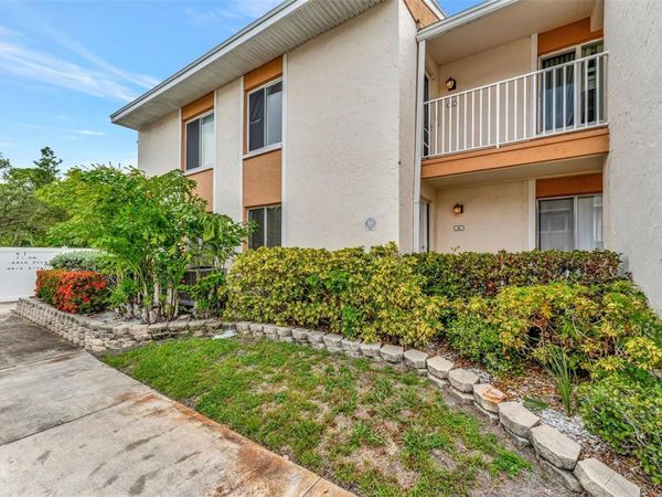 9940 7TH WAY N, Unit 101, ST PETERSBURG, FL 33702