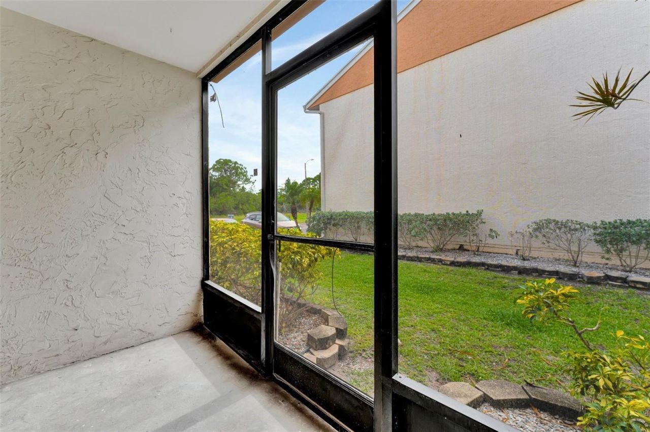 9940 7th Way N, Unit 101, Saint Petersburg, FL 33702 Photo