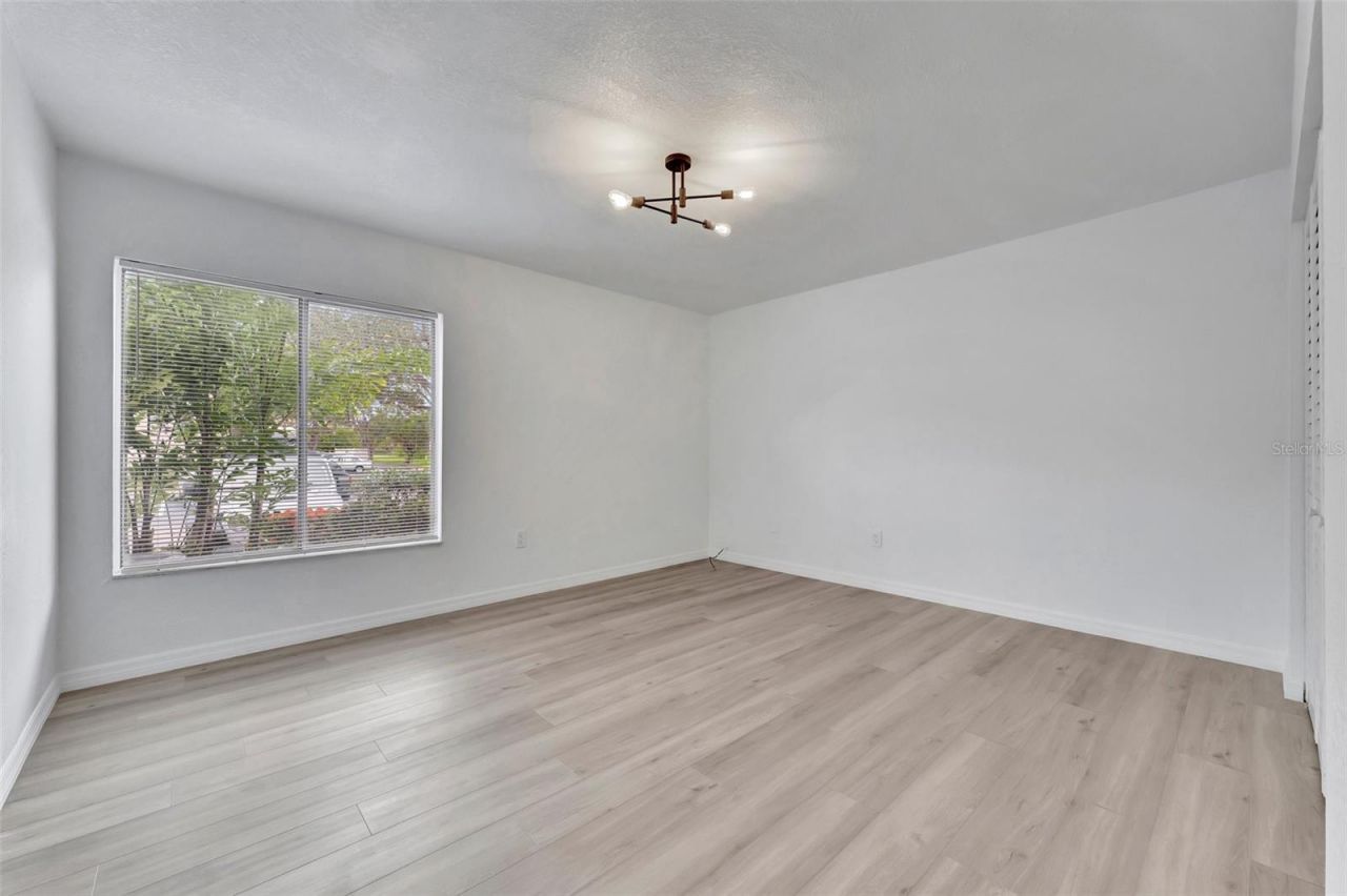 9940 7th Way N, Unit 101, Saint Petersburg, FL 33702 Photo
