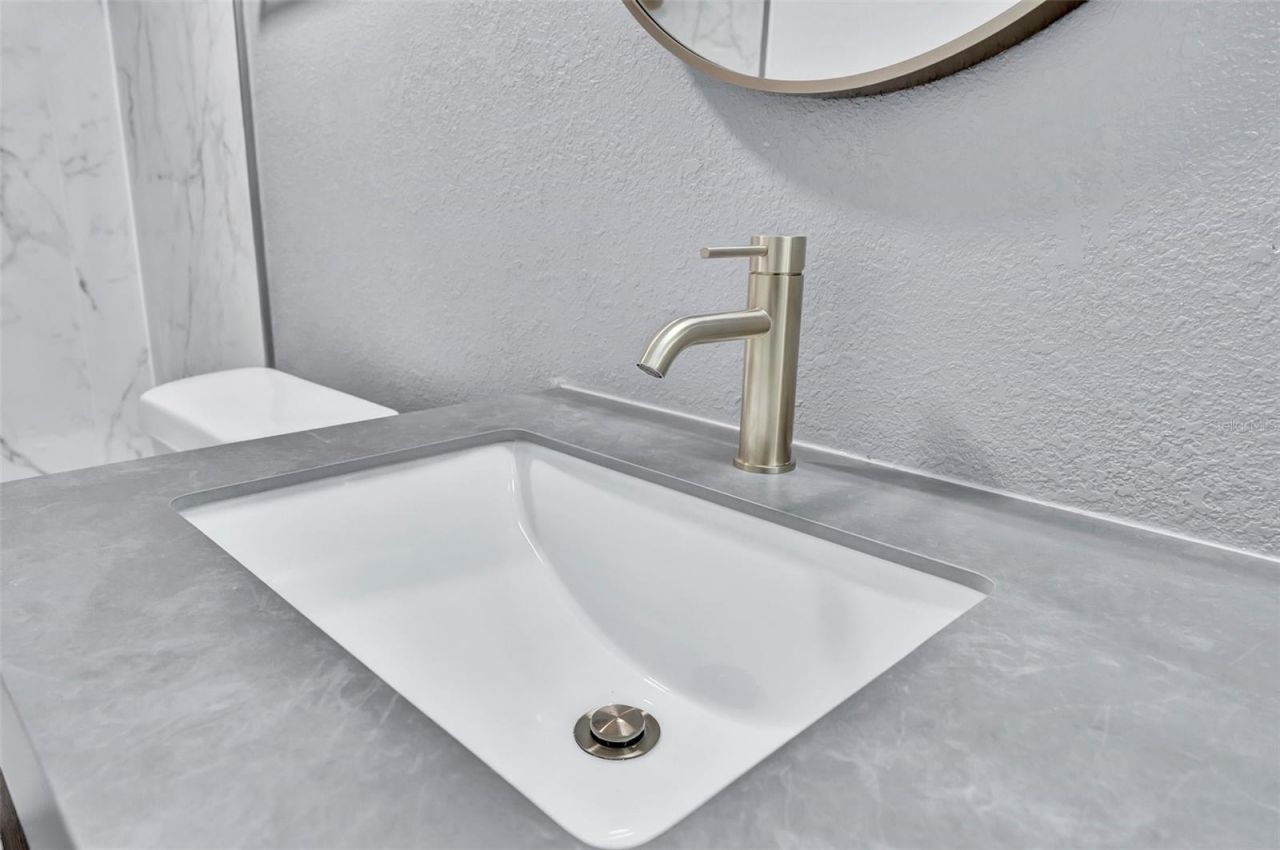 9940 7th Way N, Unit 101, Saint Petersburg, FL 33702 Photo