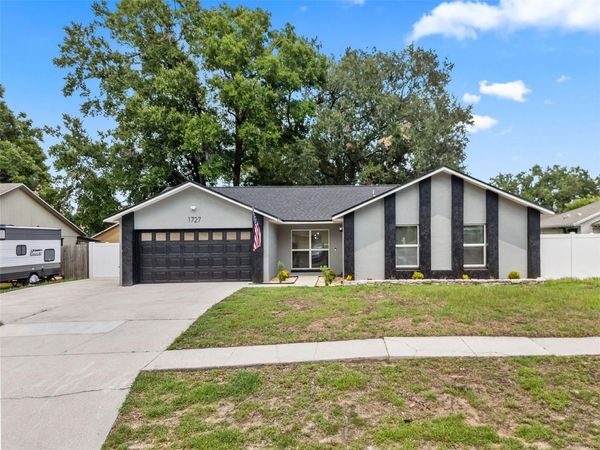 1727 TALLOWTREE CIRCLE , VALRICO, FL 33594