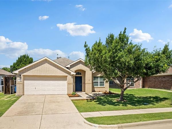 1824 Barton Springs Drive, Little Elm, TX 75068