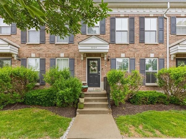 8104 N Oakley Avenue, Kansas City, MO 64119