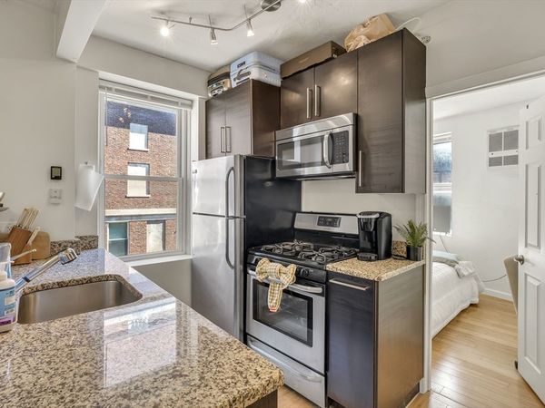 35 North Margin St, Unit 4, Boston, MA 02113