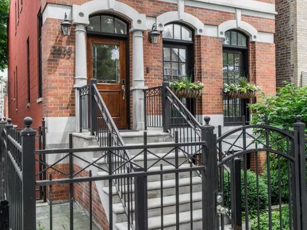 2635 N Marshfield Avenue , Chicago, IL 60614