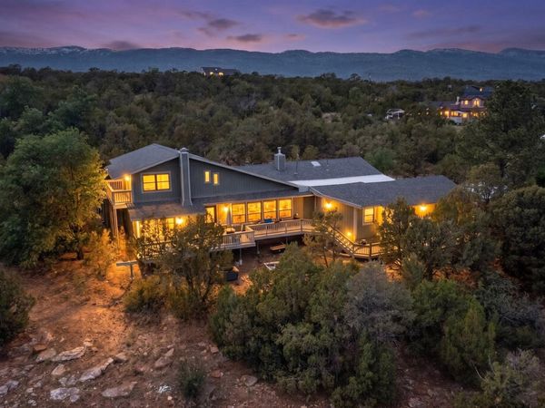 26 Sierra Vista Drive , Cedar Crest, NM 87008