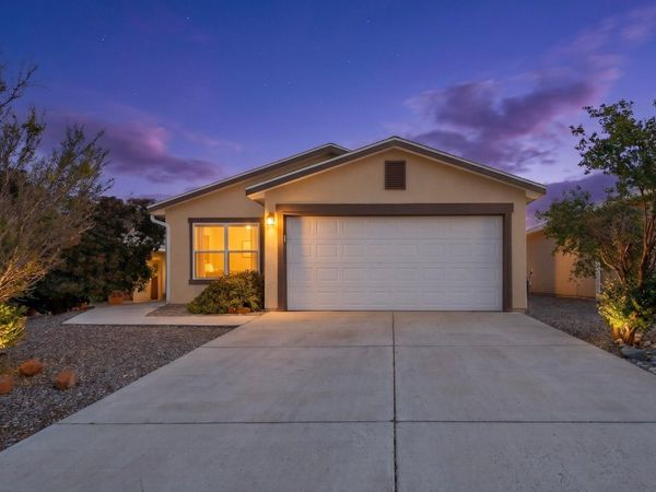 3748 Rancher Loop NE, Rio Rancho, NM 87144