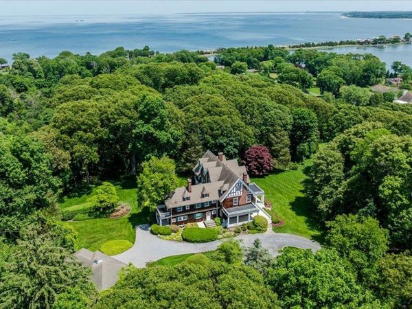 563 Asharoken Avenue, Northport, NY 11768