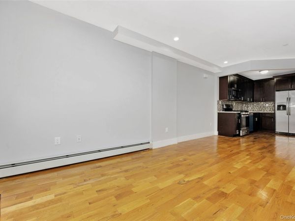 164-15 104th Road , Jamaica, NY 11433