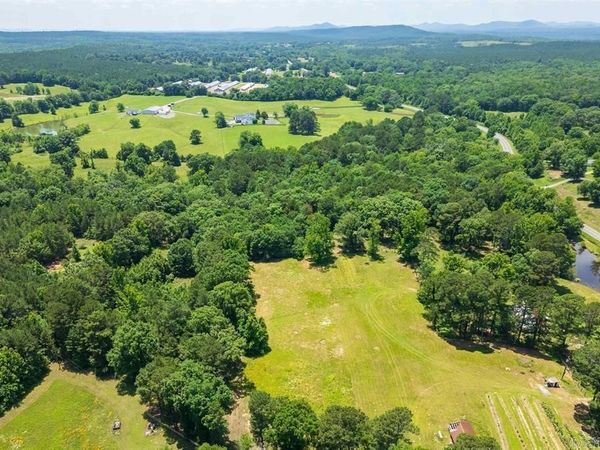 xxxx Airport Road , Bonnerdale, AR 71933