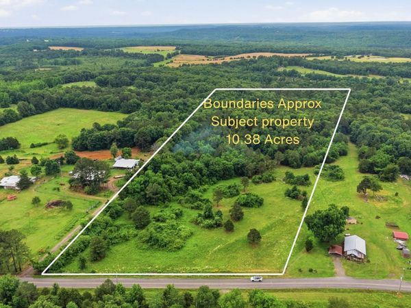 361 Romance Road , Romance, AR 72136