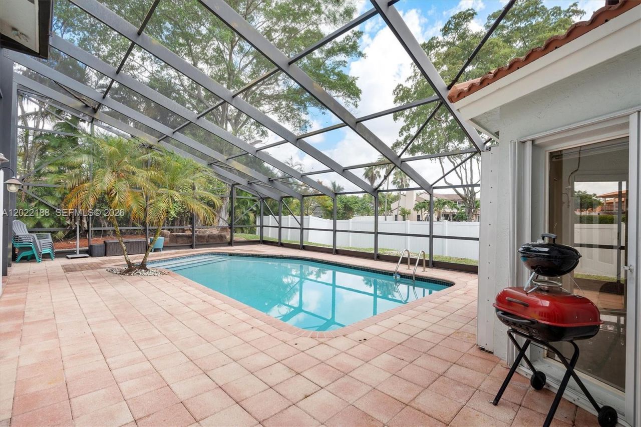 1001 SW 93rd Ave, Plantation, FL 33324 Photo