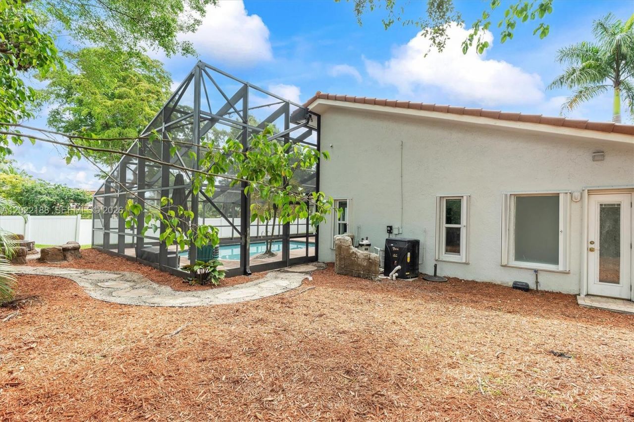 1001 SW 93rd Ave, Plantation, FL 33324 Photo