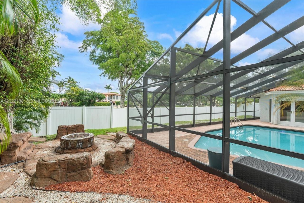 1001 SW 93rd Ave, Plantation, FL 33324 Photo