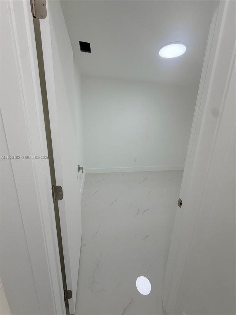 18520 NW 42nd Pl , Miami Gardens, FL 33055 Photo