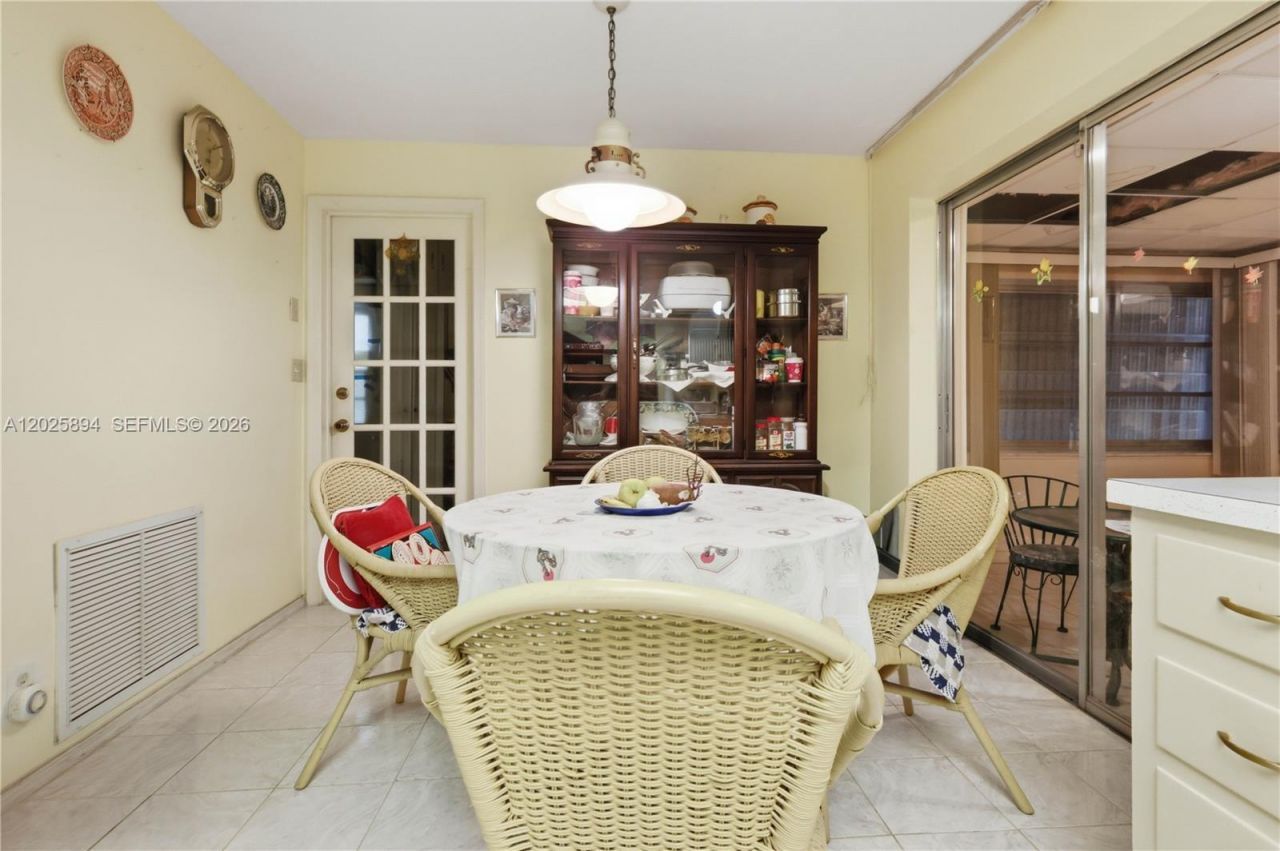 4901 NW 53rd St , Tamarac, FL 33319 Photo