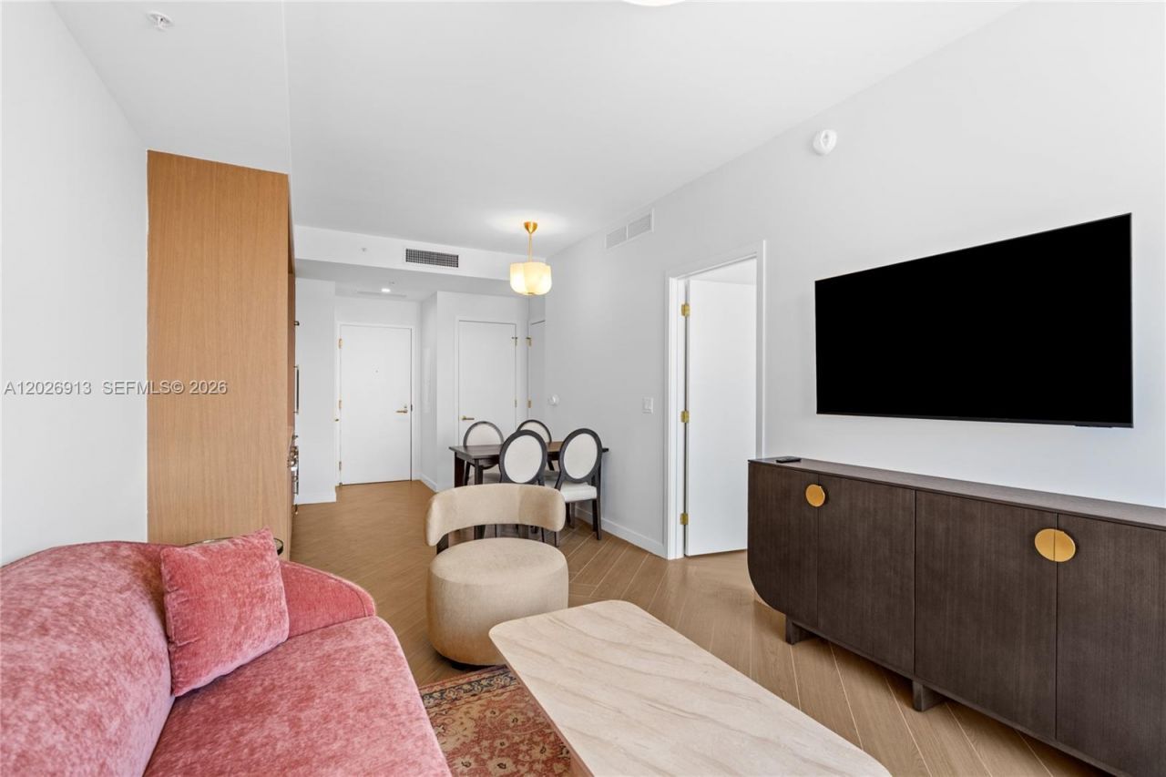 2700 NW 2nd Ave , Unit 717, Miami, FL 33127 Photo