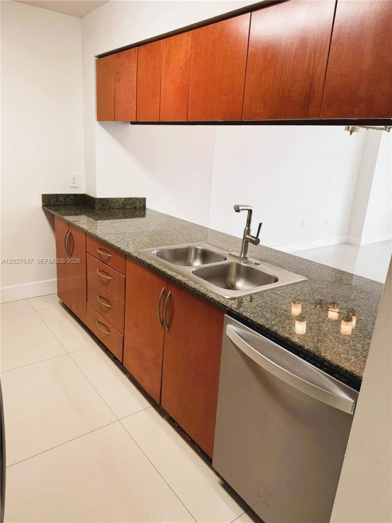 1200 Brickell Bay Dr , Unit 3903, Miami, FL 33131 Photo