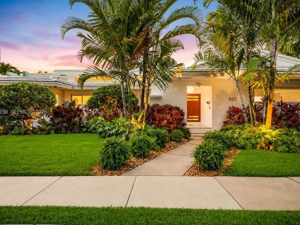 857 NE 98th St , Miami Shores, FL 33138